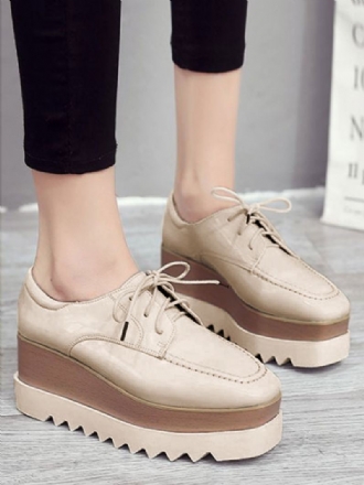 Γυναικεία Lace Up Flatform Oxfords Από Λουστρίνι