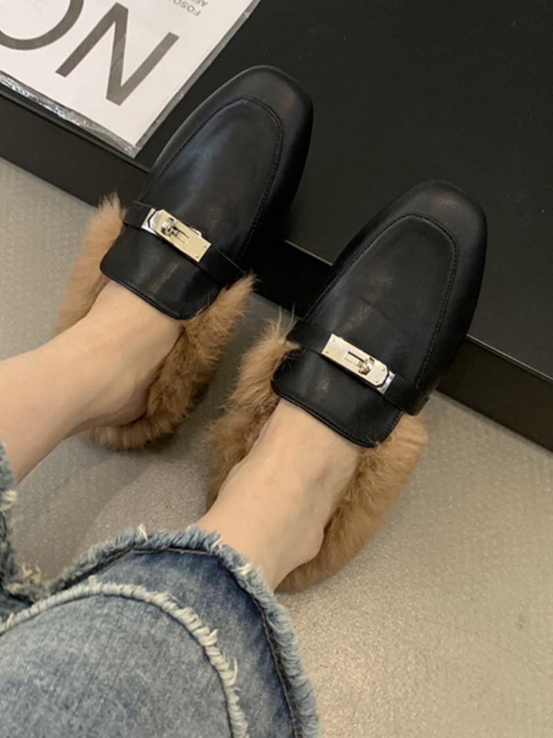 Μαύρα Γυναικεία Loafers Faux Fur Metal Details Slip On - Μαύρο